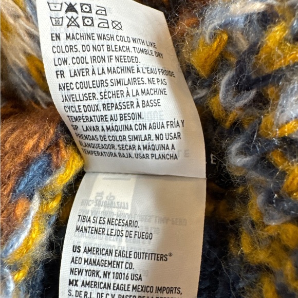 AMERICAN EAGLE OUTFITTERS Knit Poncho, One Size. - Picture 6 of 8